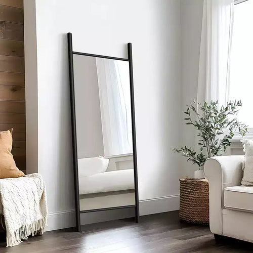Miroir encadré en bois massif de style échelle de 24 po L x 63 po H en brun