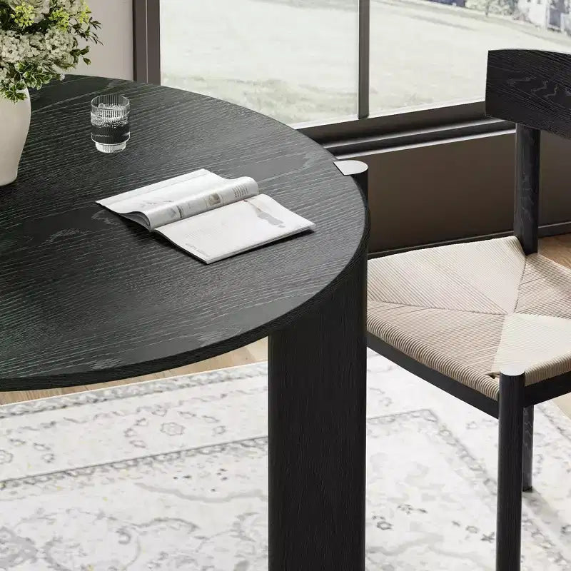 Table à manger ronde noire de 42 pouces, convient pour plusieurs personnes mangeant en même temps, idéale pour les salles à manger et les salons