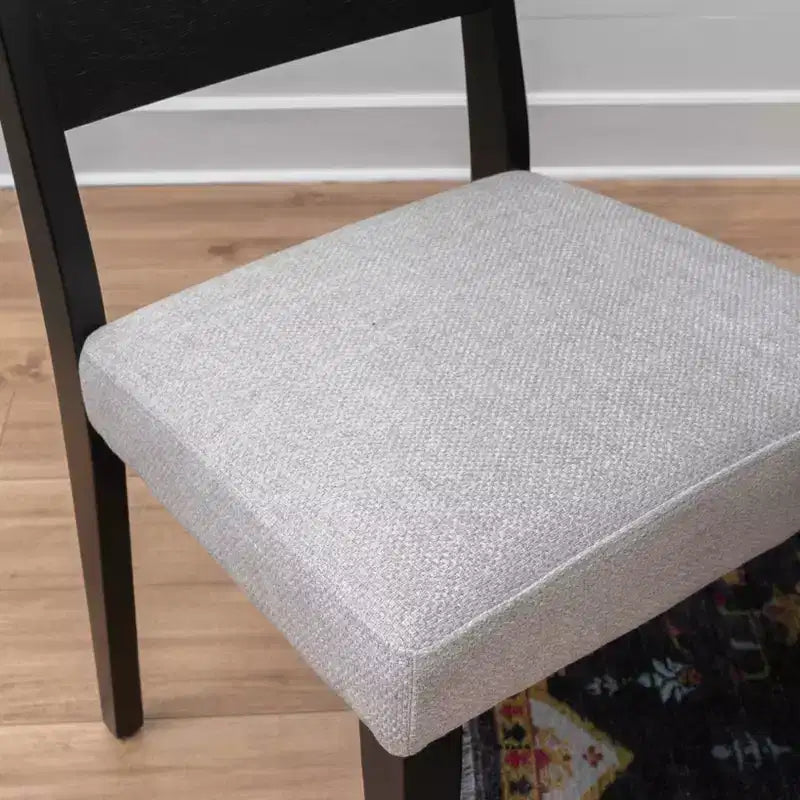 Chaise de salle à manger rembourrée noire