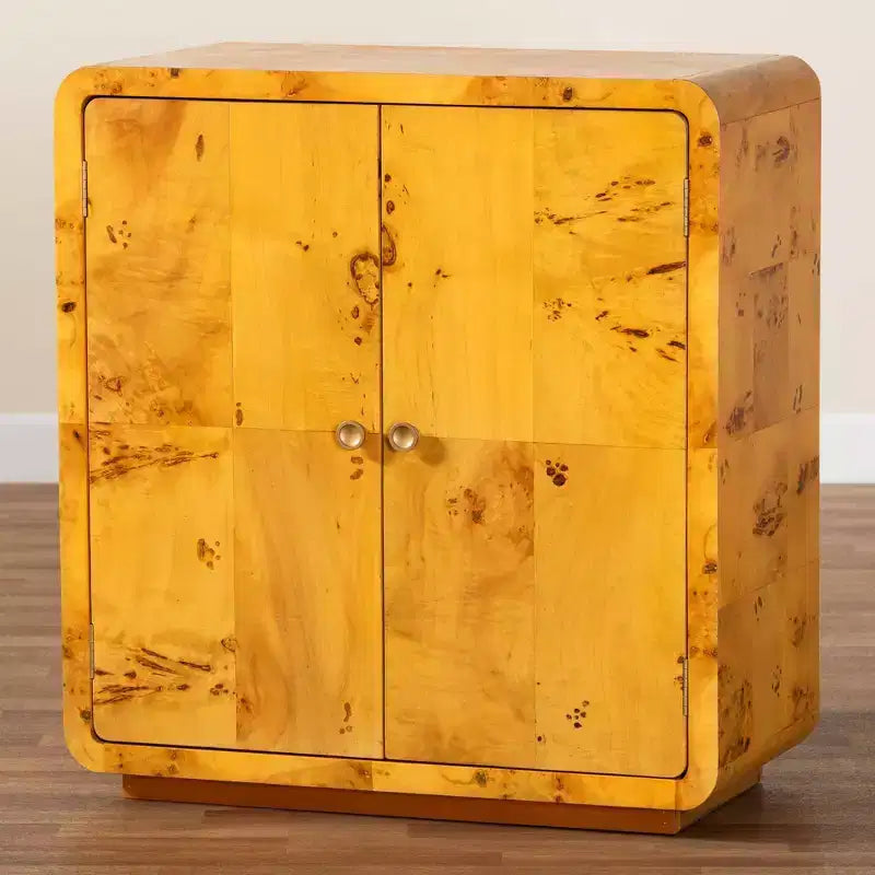 Meuble de rangement en bois clair