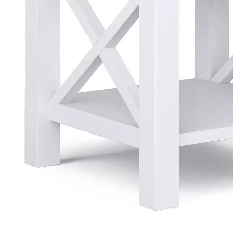 Table d'appoint carrée de 53 cm en pin