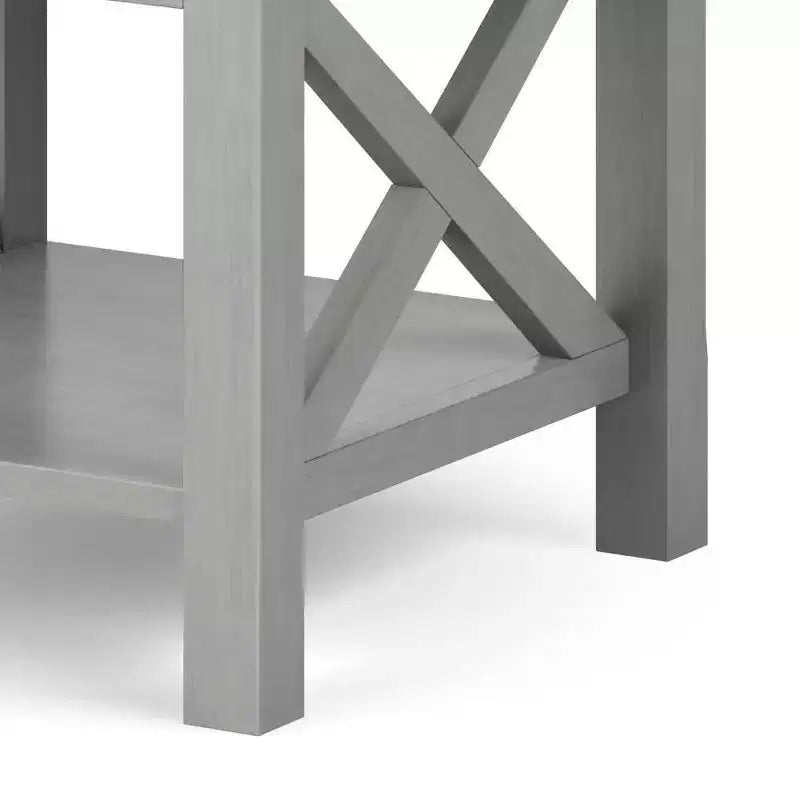 Table d'appoint carrée de 53 cm en pin